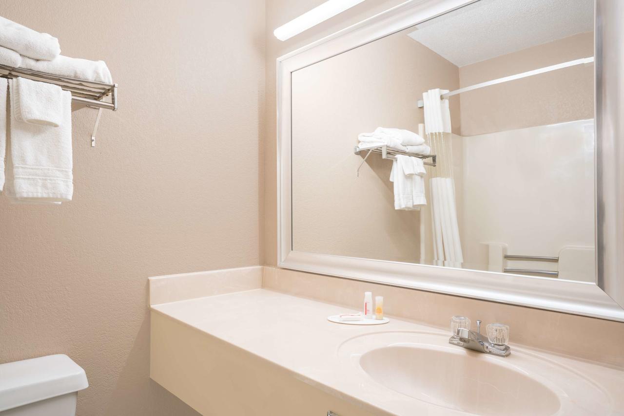 Days Inn By Wyndham Mankato - thumb 29