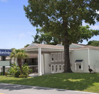 Travelodge by Wyndham Ocean Springs - Tourism House