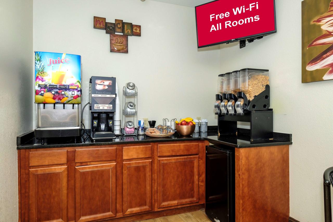 Red Roof Inn Columbus, MS - thumb 13