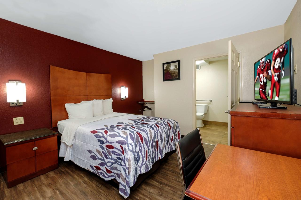 Red Roof Inn Columbus, MS - thumb 21