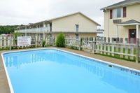 Booking Knob-noster Tourism House