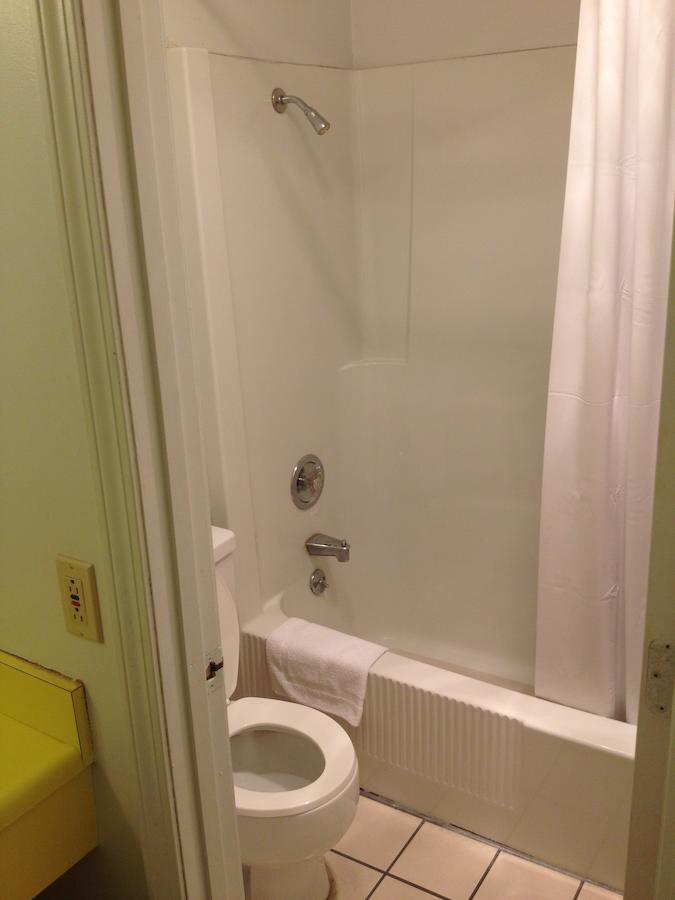 Slumber Inn Of Harrisonville - thumb 9