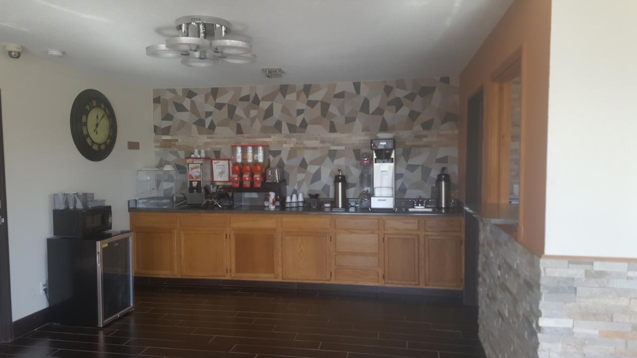 Americas Best Value Inn & Suites Harrisonville - thumb 4