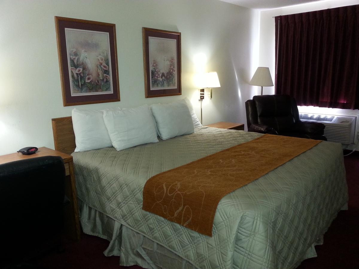Americas Best Value Inn & Suites Harrisonville - thumb 34