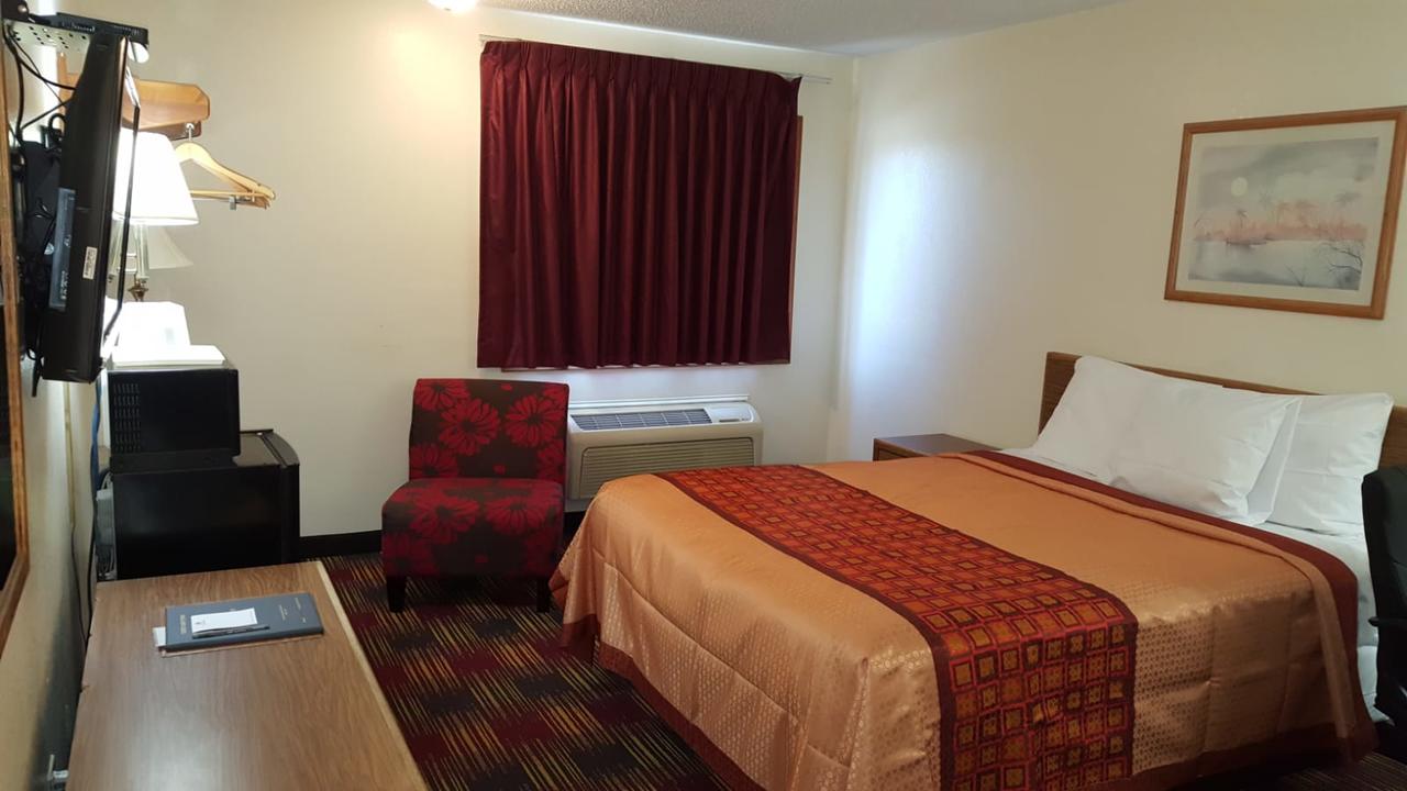 Americas Best Value Inn & Suites Harrisonville - thumb 12