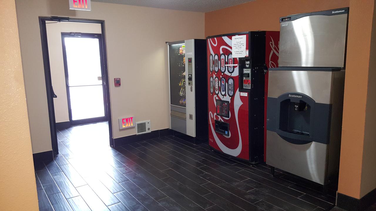 Americas Best Value Inn & Suites Harrisonville - thumb 35