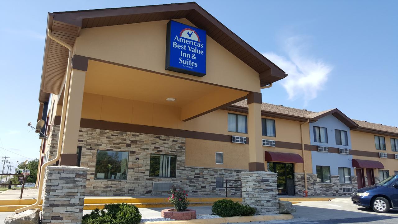 Americas Best Value Inn & Suites Harrisonville - thumb 1