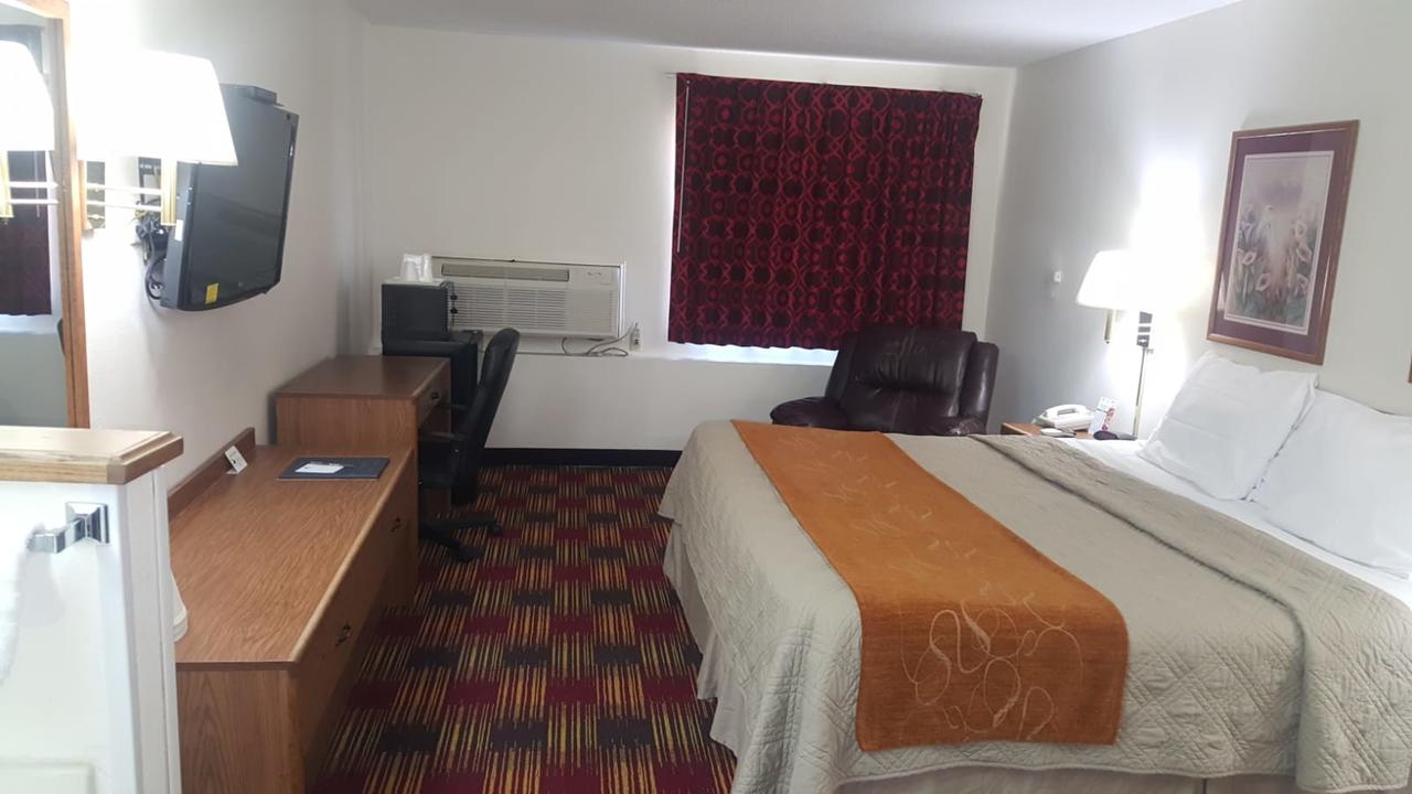 Americas Best Value Inn & Suites Harrisonville - thumb 9
