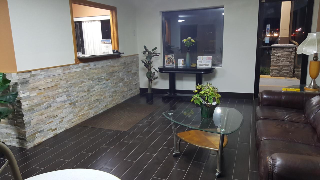 Americas Best Value Inn & Suites Harrisonville - thumb 28