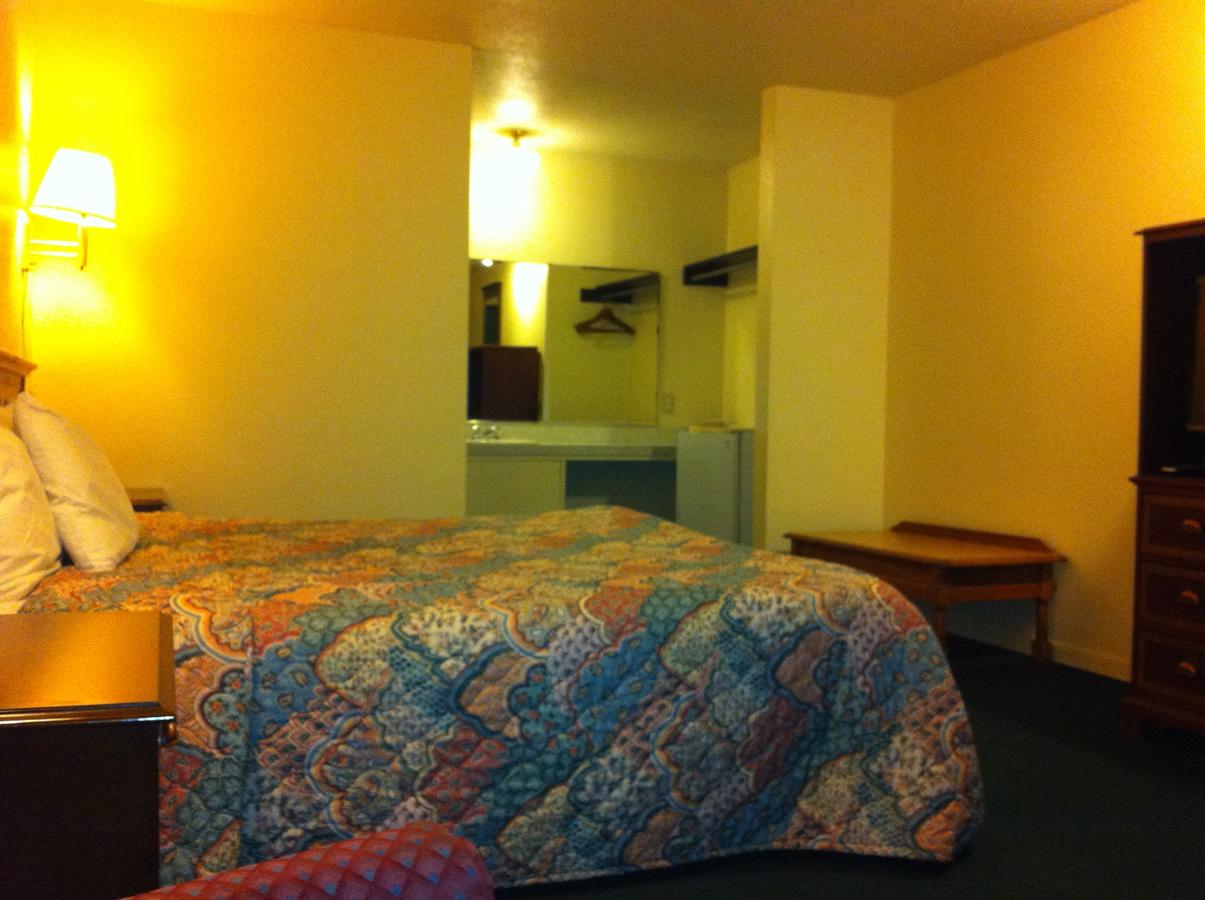 Budget Inn Caravan Motel - thumb 0