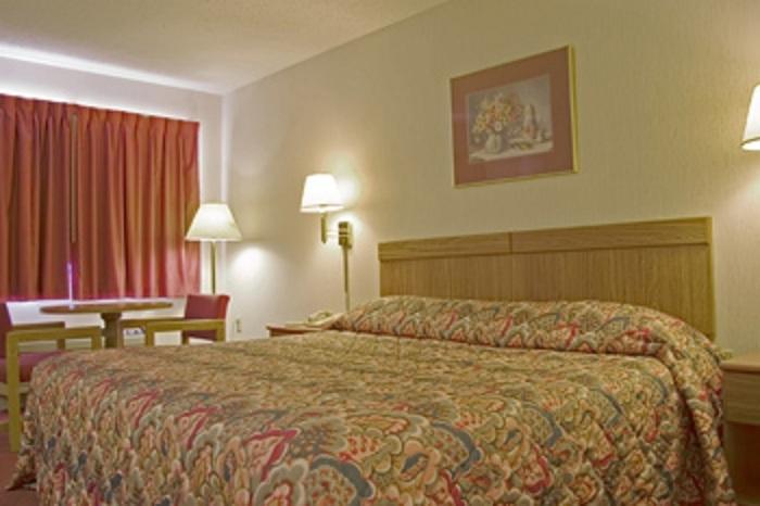 Harrisonville Inn & Suites - thumb 19