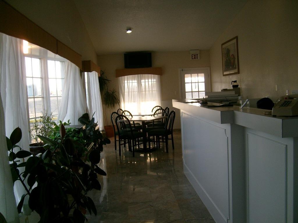 Harrisonville Inn & Suites - thumb 14