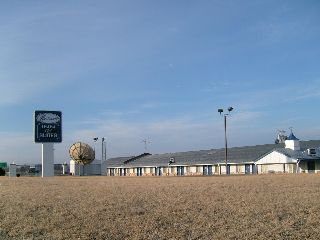 Harrisonville Inn & Suites - thumb 0