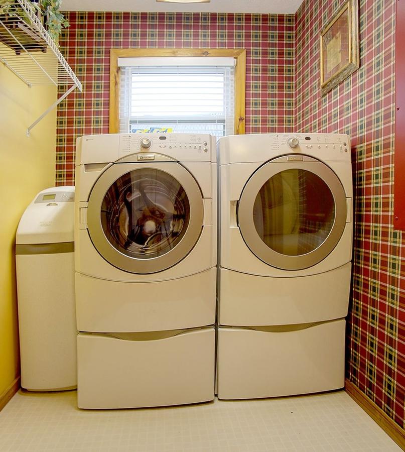 Back Porch Paradise Home - thumb 22