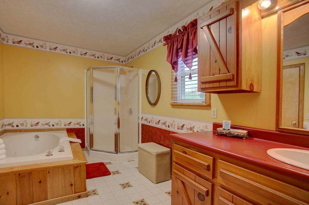 Back Porch Paradise Home - thumb 27