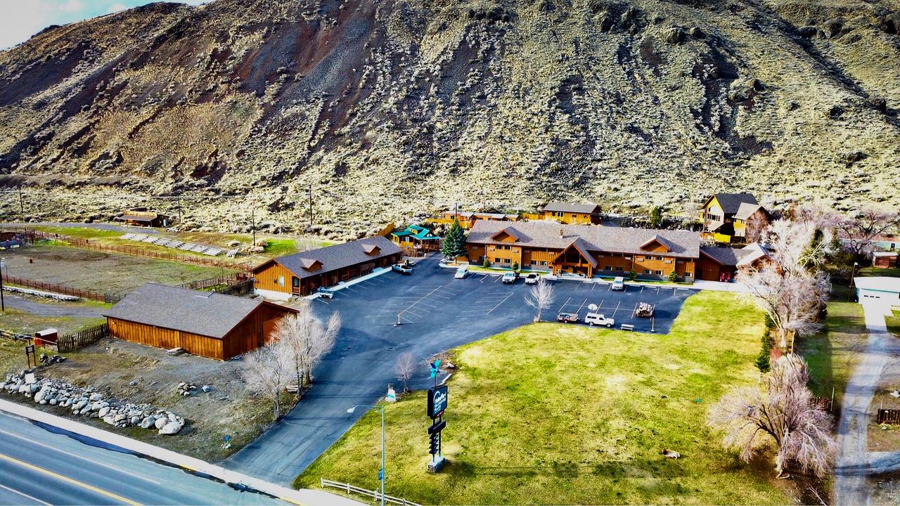 Yellowstone Village Inn And Suites - thumb 21