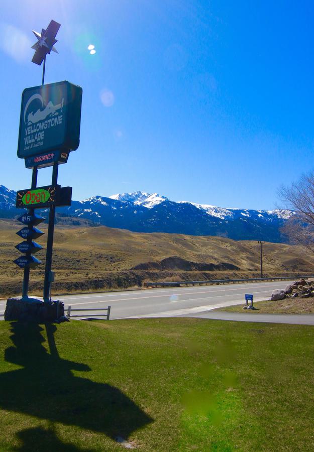 Yellowstone Village Inn And Suites - thumb 7
