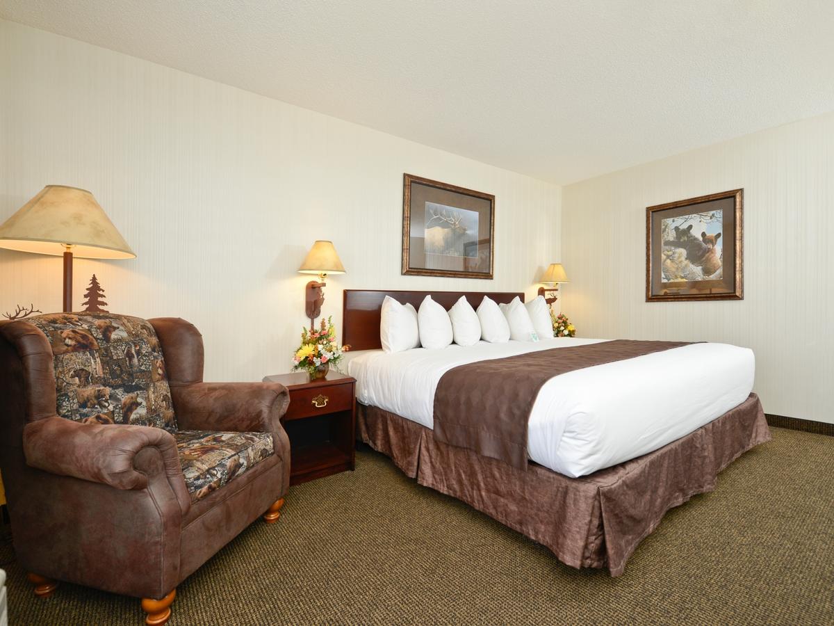 Clubhouse Inn - thumb 29