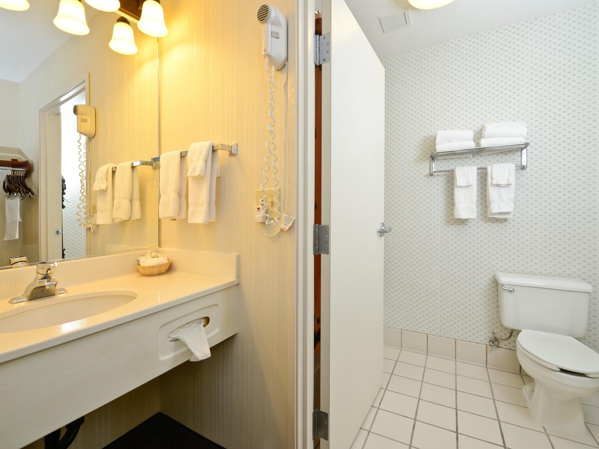 Clubhouse Inn - thumb 22