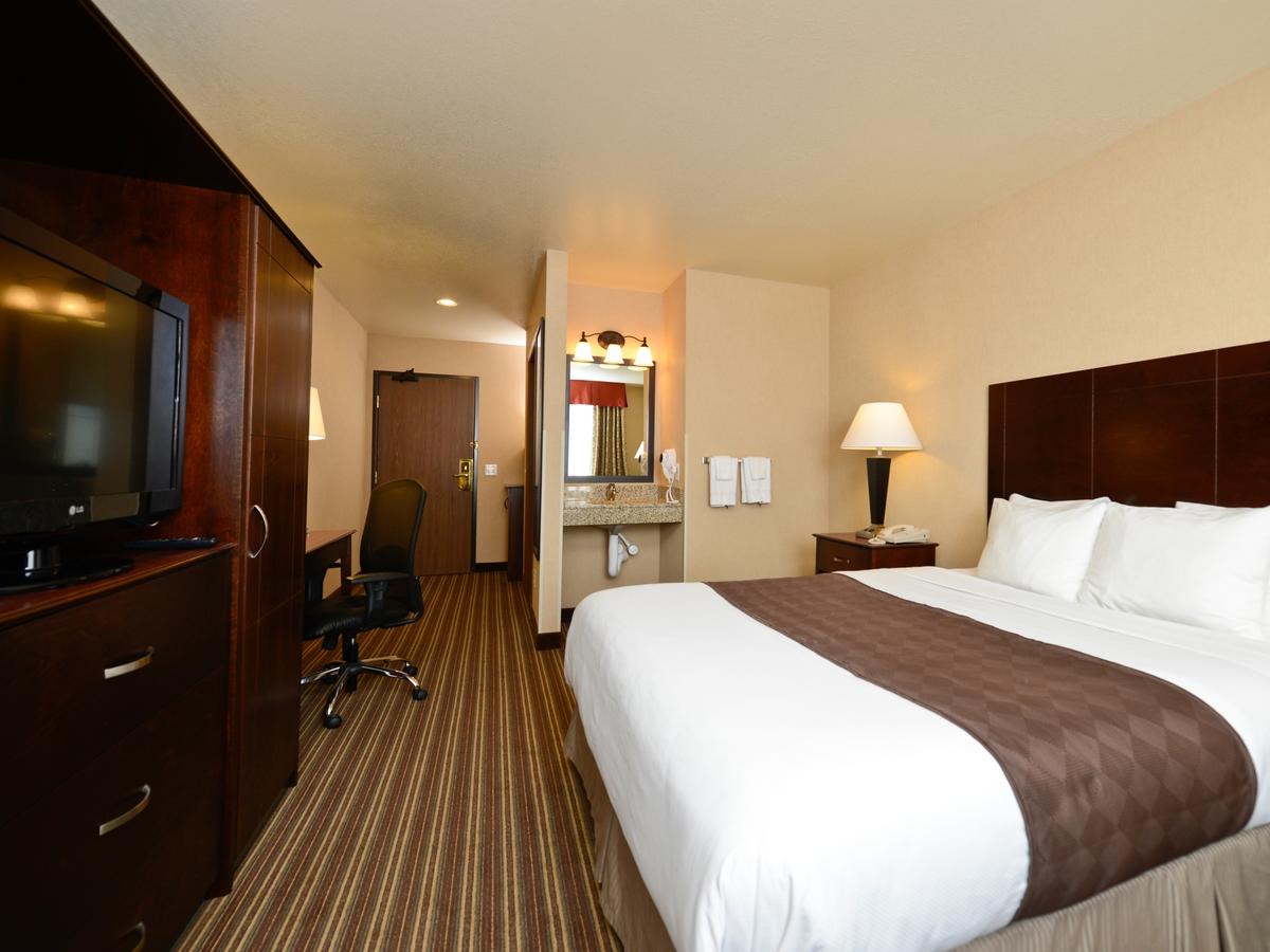 Yellowstone West Gate Hotel - thumb 22