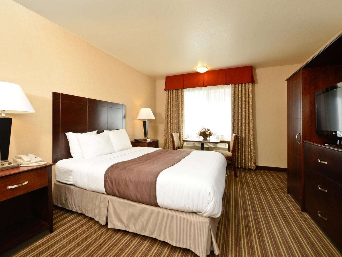 Yellowstone West Gate Hotel - thumb 10