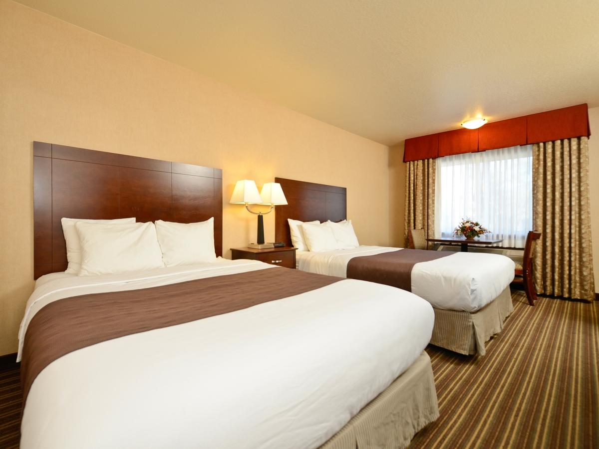 Yellowstone West Gate Hotel - thumb 13