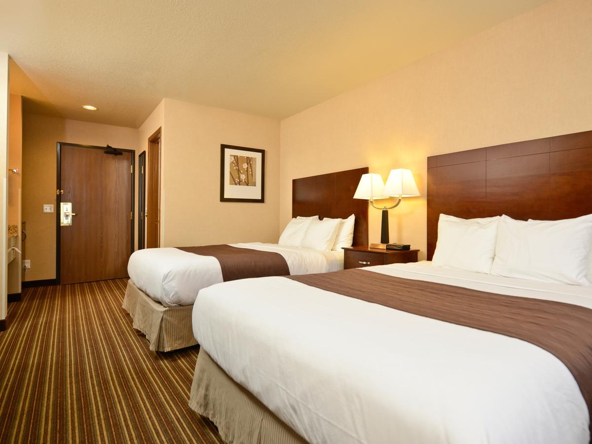 Yellowstone West Gate Hotel - thumb 26