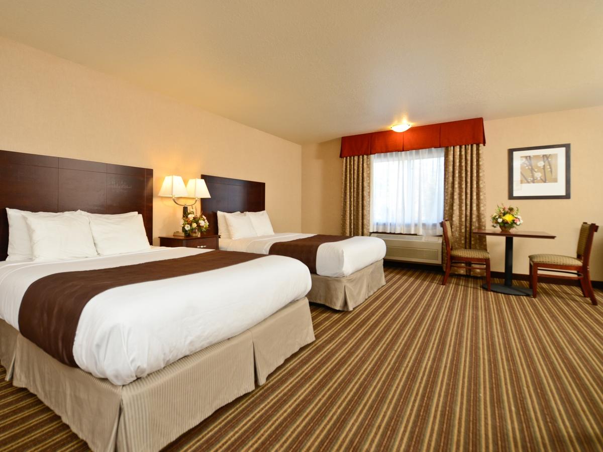 Yellowstone West Gate Hotel - thumb 29