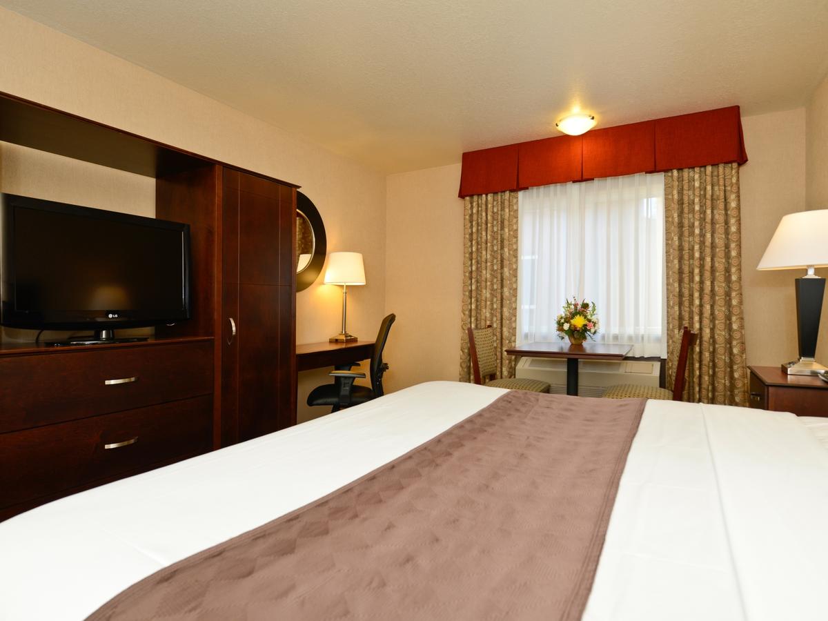 Yellowstone West Gate Hotel - thumb 33