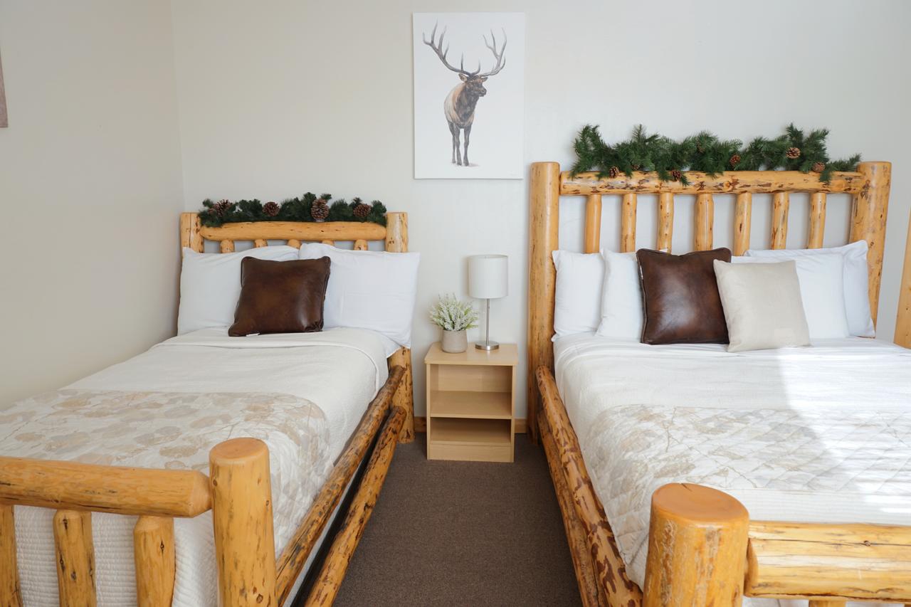 The Aspen Condos - thumb 0