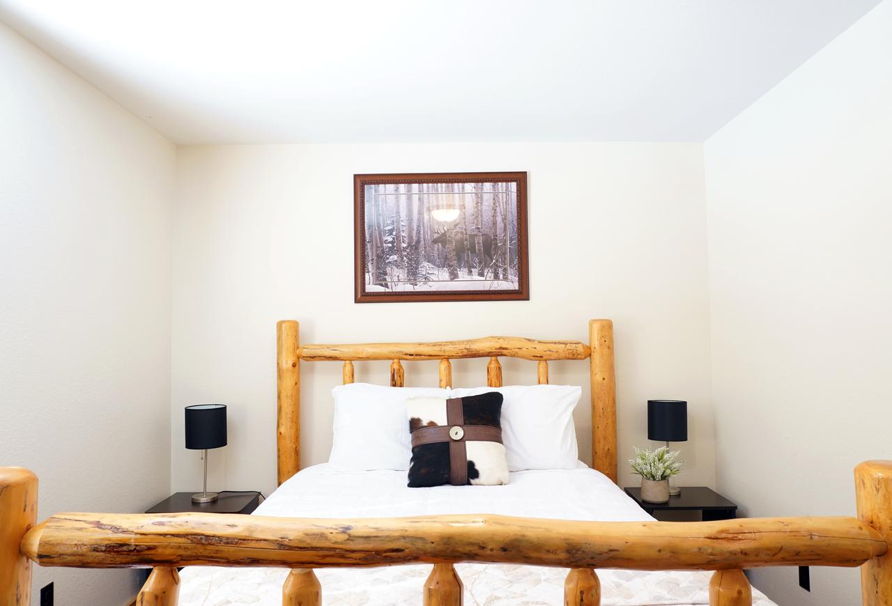 The Aspen Condos - thumb 37