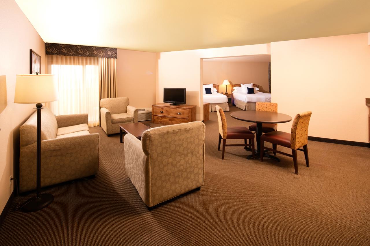 Ramada Plaza By Wyndham Omaha - thumb 13