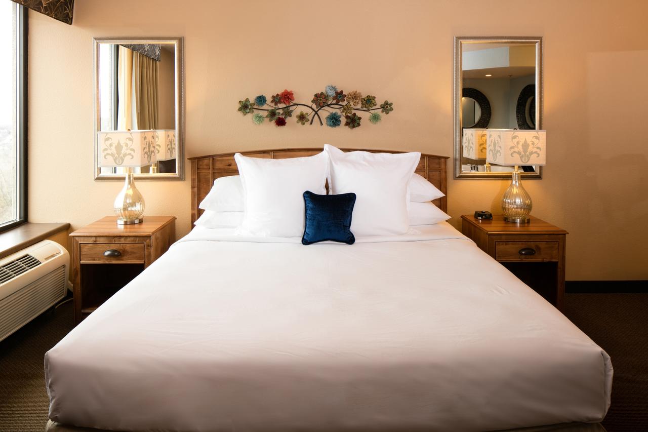 Ramada Plaza By Wyndham Omaha - thumb 19