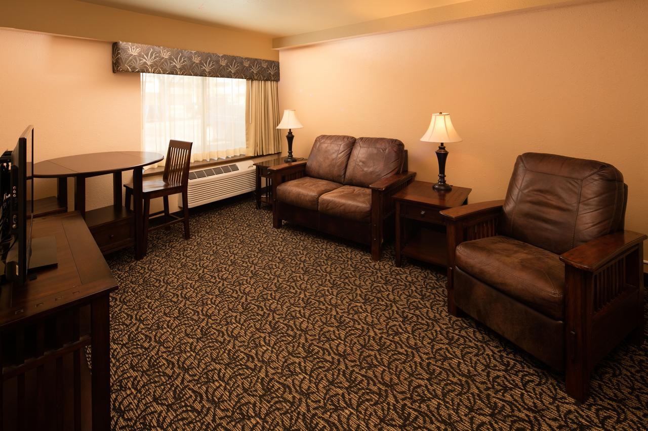 Ramada Plaza By Wyndham Omaha - thumb 22