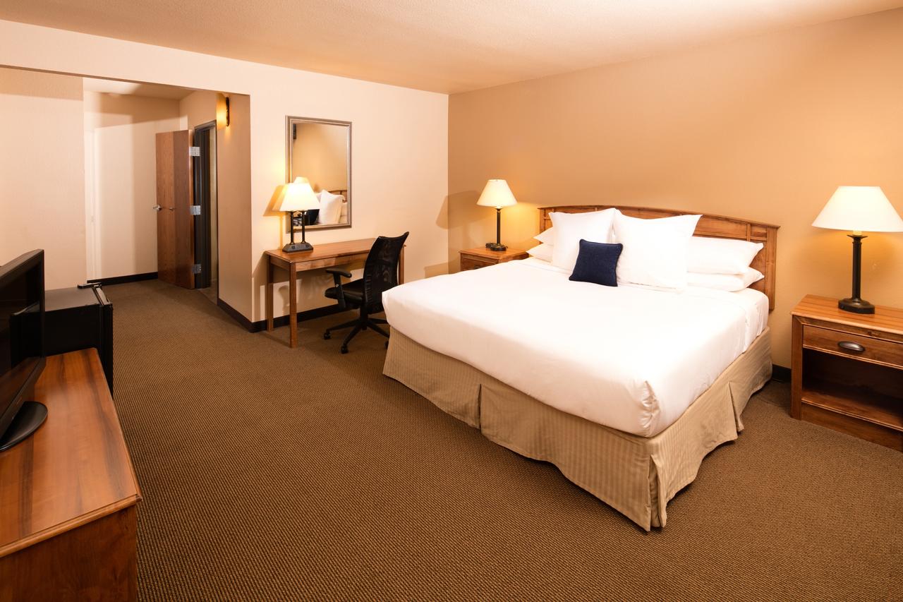 Ramada Plaza By Wyndham Omaha - thumb 23