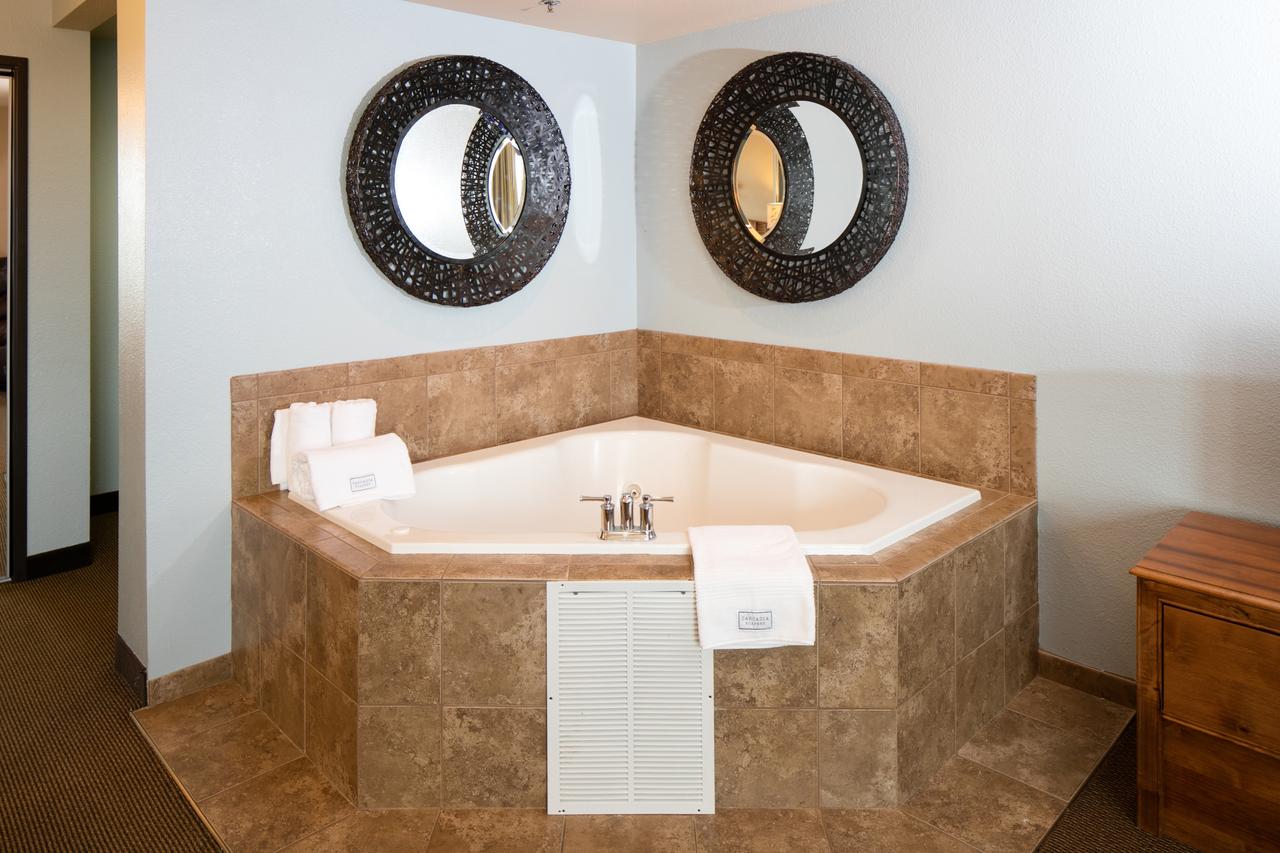 Ramada Plaza By Wyndham Omaha - thumb 29