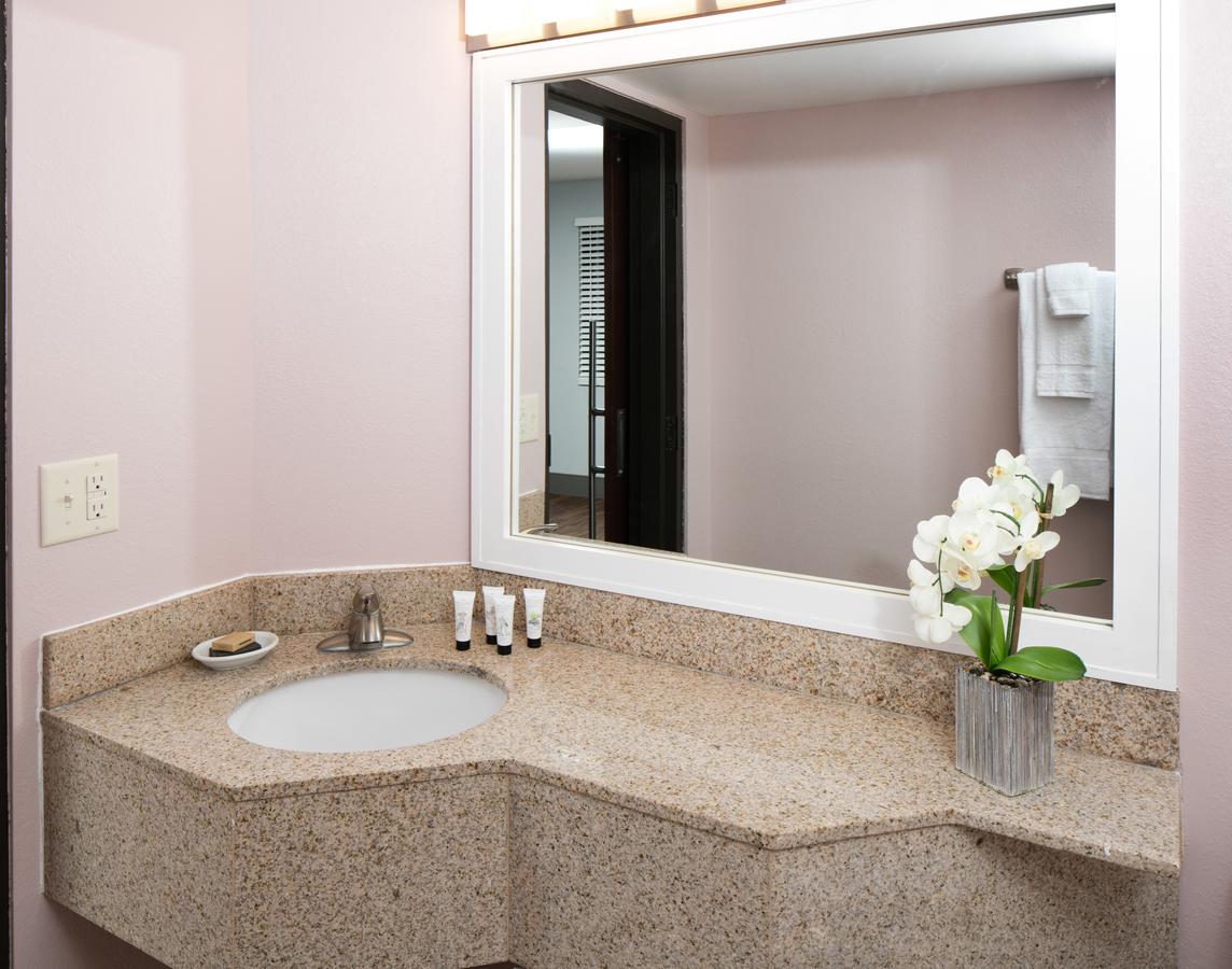 Ramada Plaza By Wyndham Omaha - thumb 30