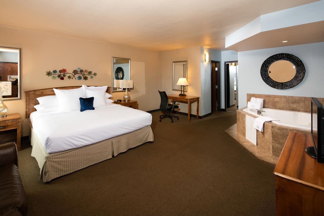 Ramada Plaza By Wyndham Omaha - thumb 16