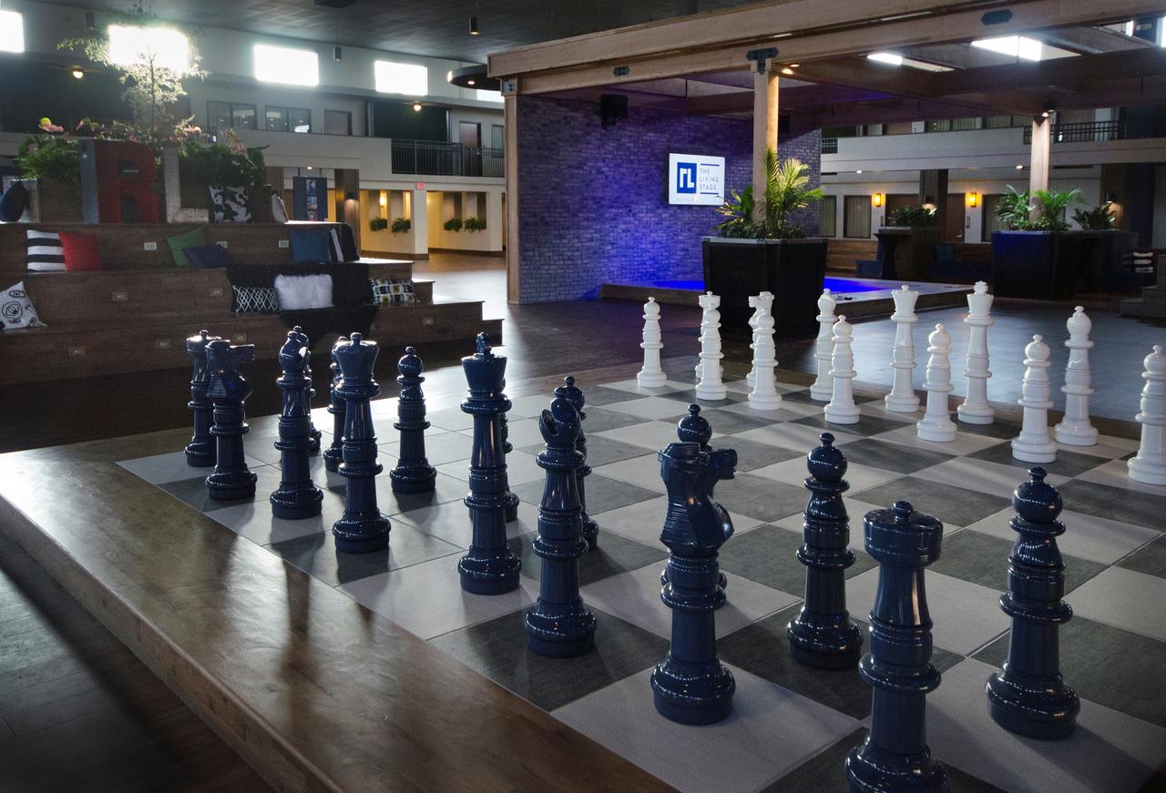 Ramada Plaza By Wyndham Omaha - thumb 9