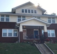 Midtown Omaha Retreat - Tourism House