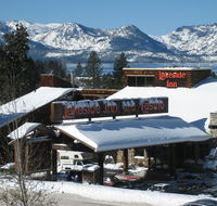 Lakeside Inn and Casino - Tourism House