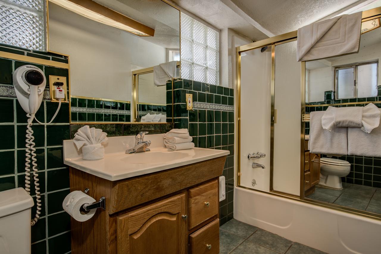 Doc's Cottages South Lake Tahoe - thumb 25