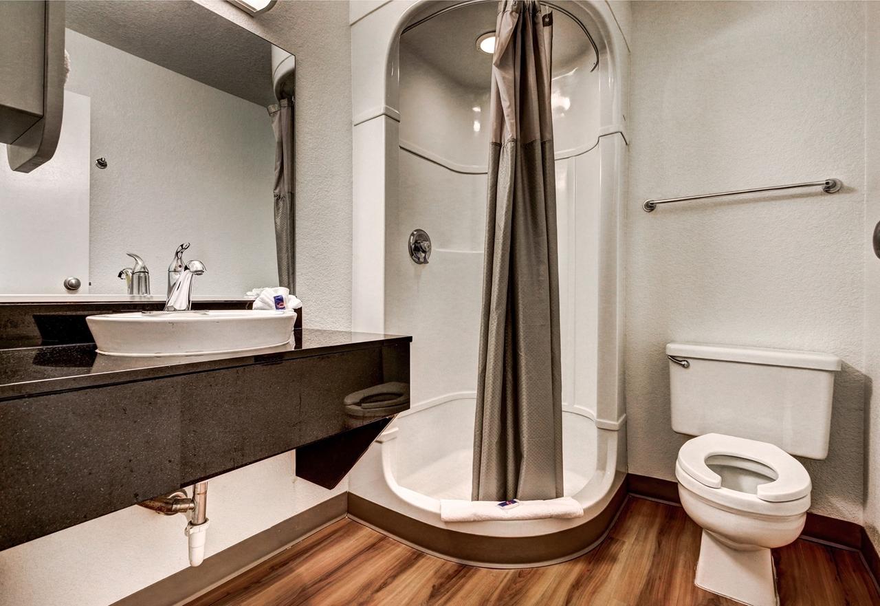 Motel 6 Wells - thumb 10