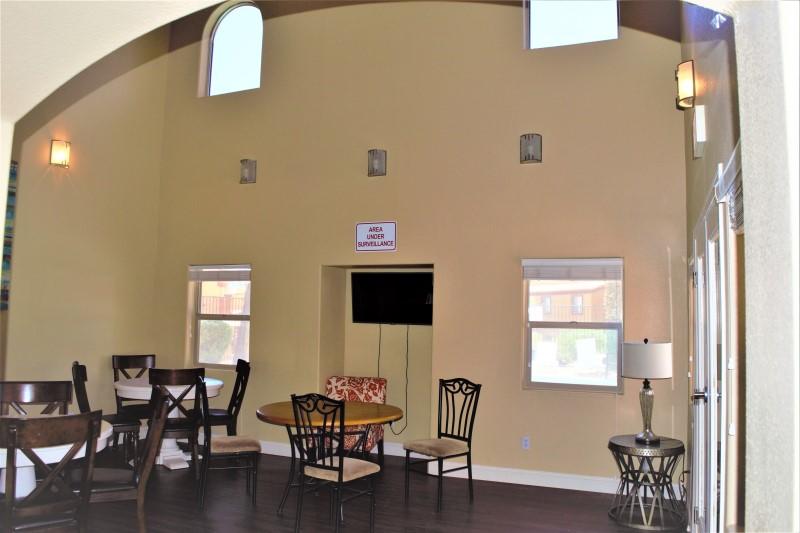 John And Margaret Pelland Condo - thumb 4