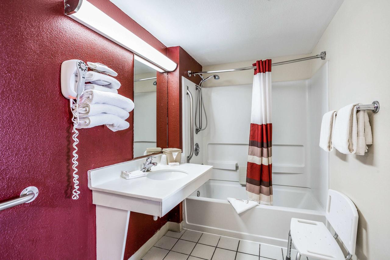 Red Roof Inn Gallup - thumb 27