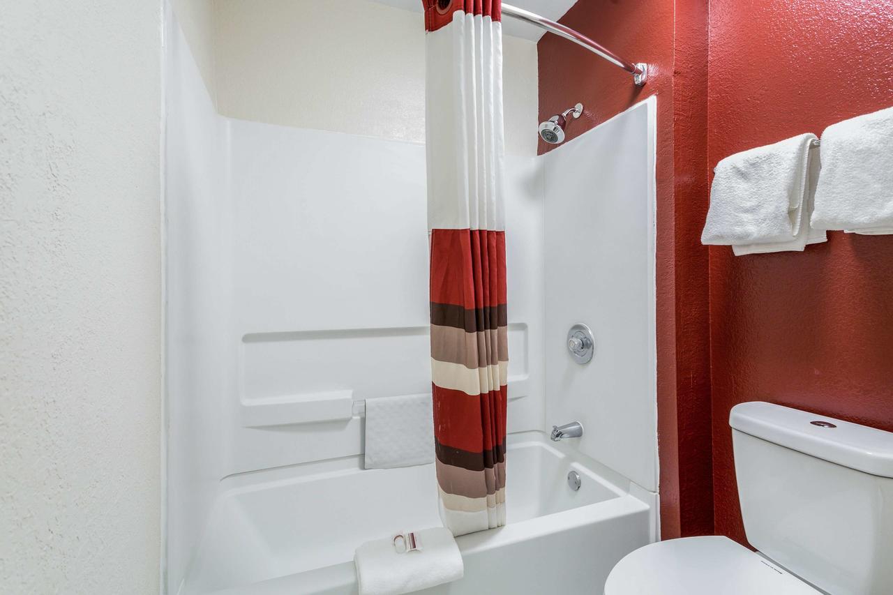 Red Roof Inn Gallup - thumb 7