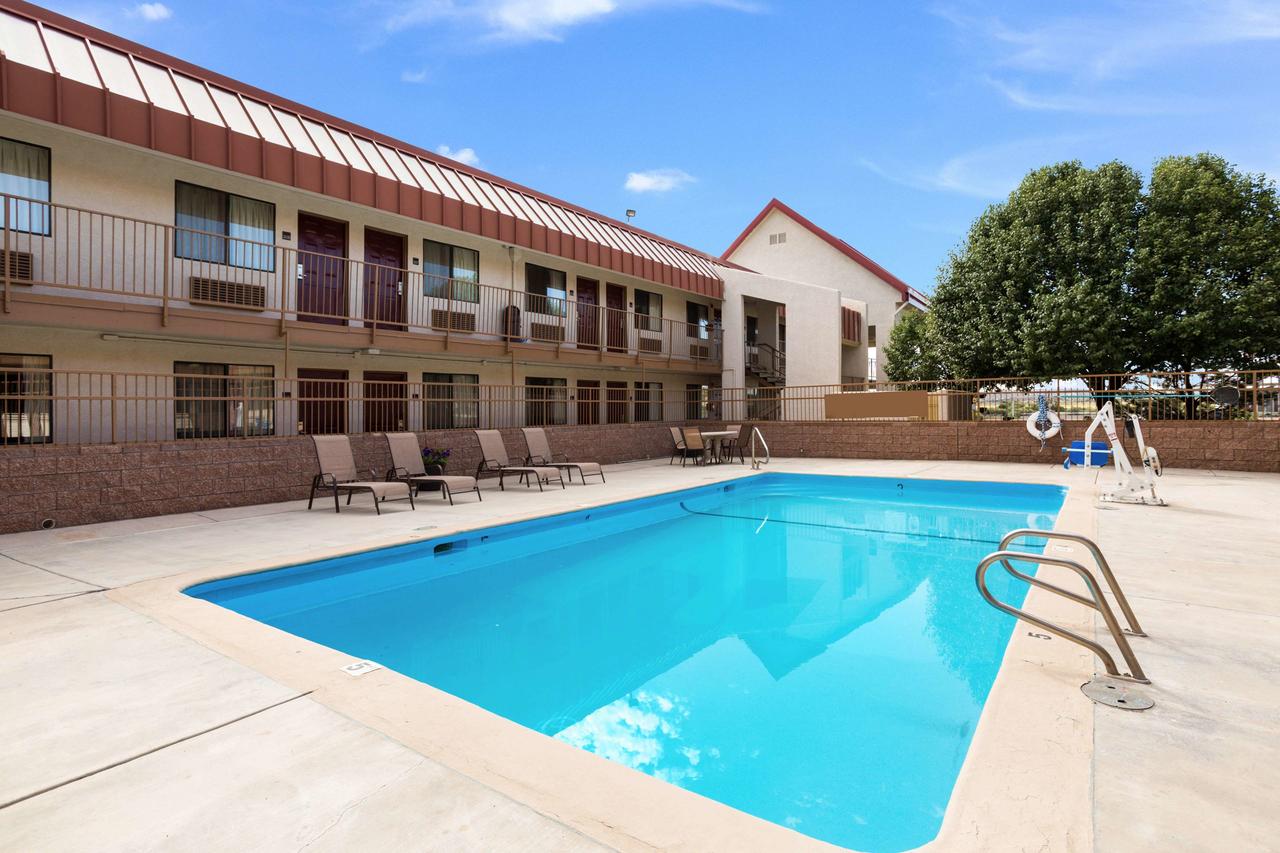 Red Roof Inn Gallup - thumb 4