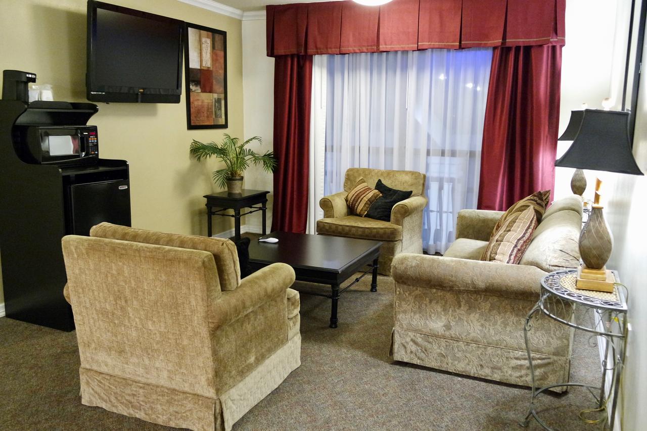 Ramada By Wyndham Las Cruces Hotel & Conference Center - thumb 43