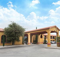 Days Inn by Wyndham Carlsbad - Tourism House