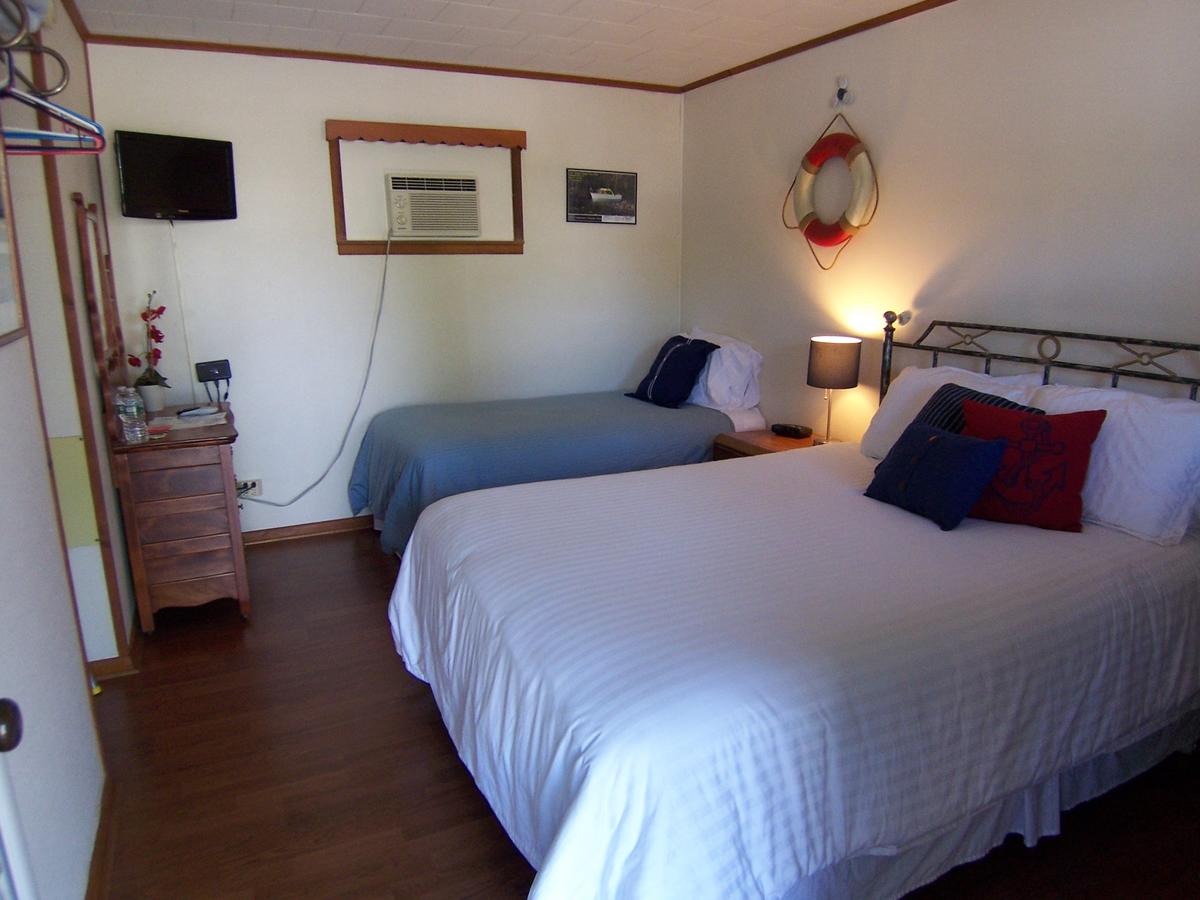 Wooden Boat Inn - thumb 34